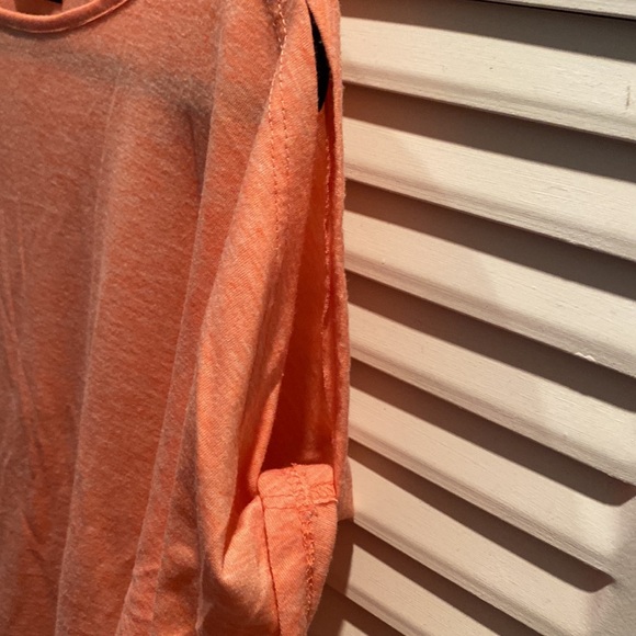 Cold-shoulder Colette top, size medium - Picture 3 of 5